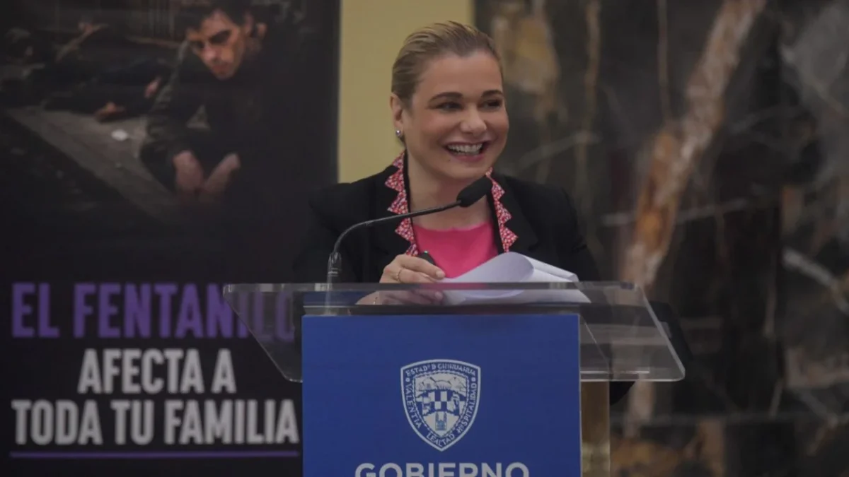 La gobernadora de Chihuahua encabezó el lanzamiento de la campaña contra el consumo de fentanilo.
