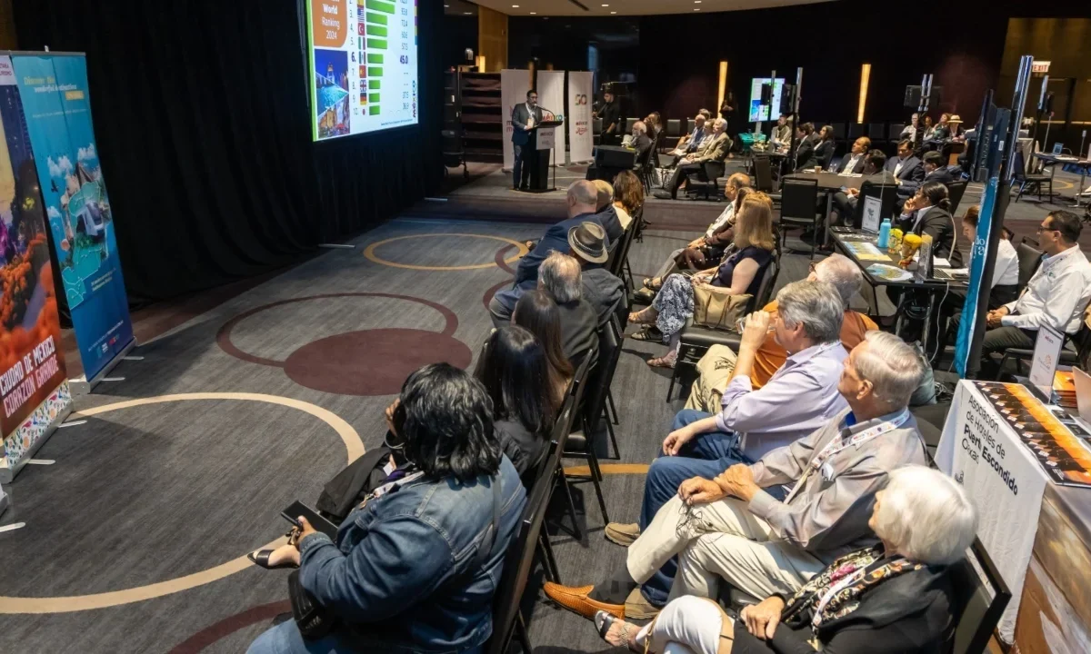 El Meet México Road Shows 2025 reunió a compradores de Chicago y Toronto para fortalecer la llegada de turistas internacionales a México.