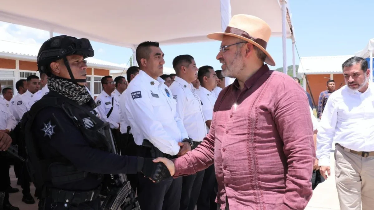 El gobierno de Michoacán inauguró un cuartel regional de la Guardia Civil que contribuirá a fortalecer la seguridad de la autopista Siglo XXI.