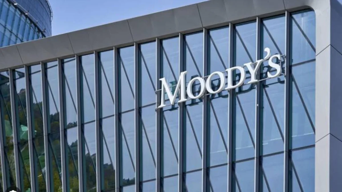 Moody’s Ratings advirtió que la introducción de programas como Mujeres Bienestar, incrementará de forma significativa el gasto social.