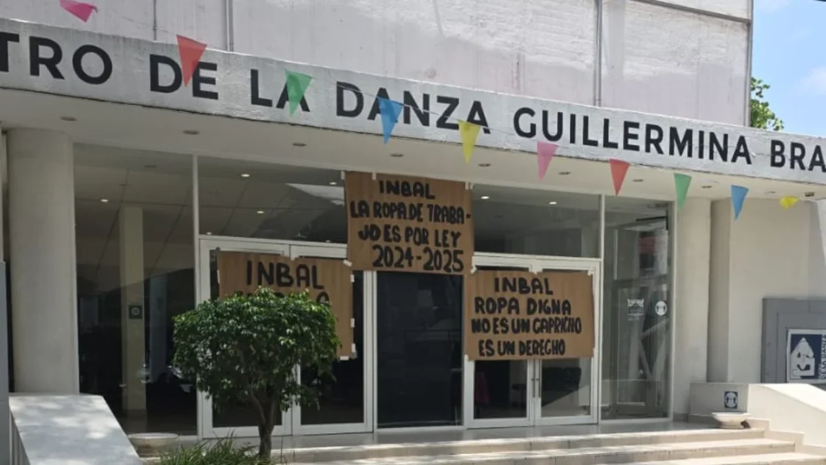 El INBAL informó que los museos permanecen cerrados pues representantes sindicales piden entrega de ropa de trabajo con tarjetas electrónicas.