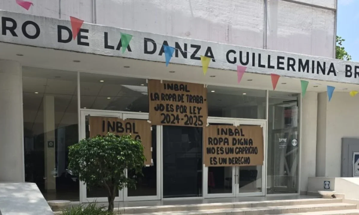 El INBAL informó que los museos permanecen cerrados pues representantes sindicales piden entrega de ropa de trabajo con tarjetas electrónicas.