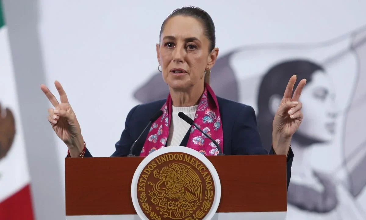 'Nadie se va a quedar desamparado': Sheinbaum a damnificados por inundaciones en Neza