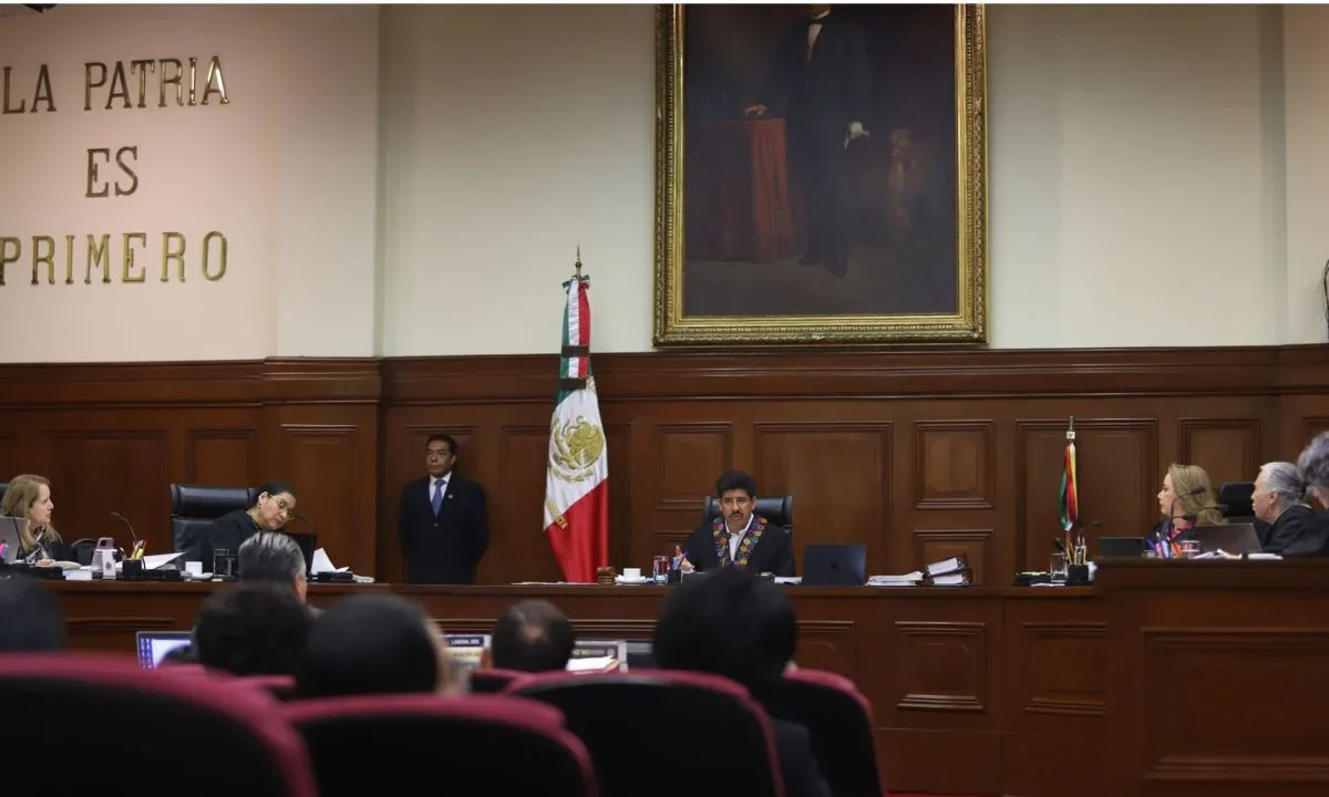 La SCJN desechó hoy dos amparos contra la Ley Minera, promovida por el expresidente Andrés Manuel López Obrador.