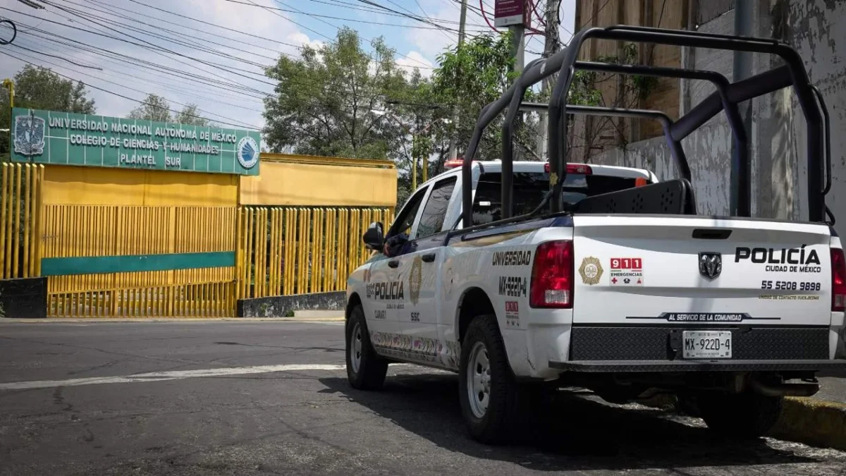Rector de la UNAM instruye a revisar protocolos de seguridad del CCH Sur tras el ataque que dejó un alumno fallecido.