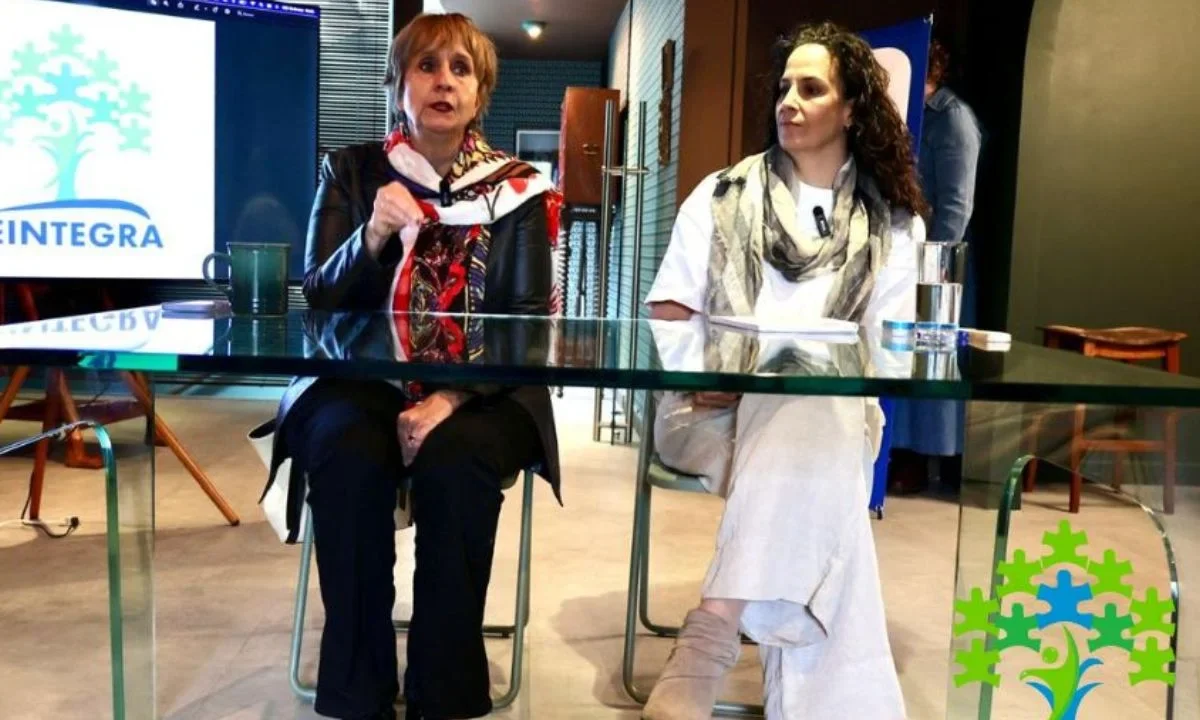 REINTEGRA está dedicada a apoyar a jóvenes en conflicto con la ley a regresar a la sociedad de manera productiva sin reincidir en ilícitos.