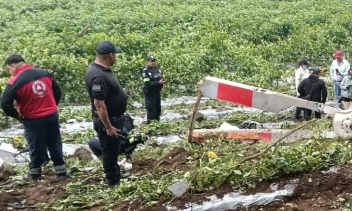 Un helicóptero se desplomó en Tepetlixpa y dejó dos personas muertas, pero trascendió que transportaba oro valuado en 10 mdp.
