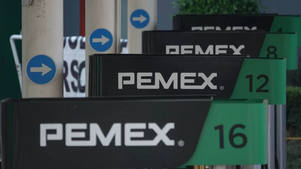 La recompra de bonos de Pemex busca aliviar la presión de su deuda, considerada una de las más altas entre petroleras internacionales.