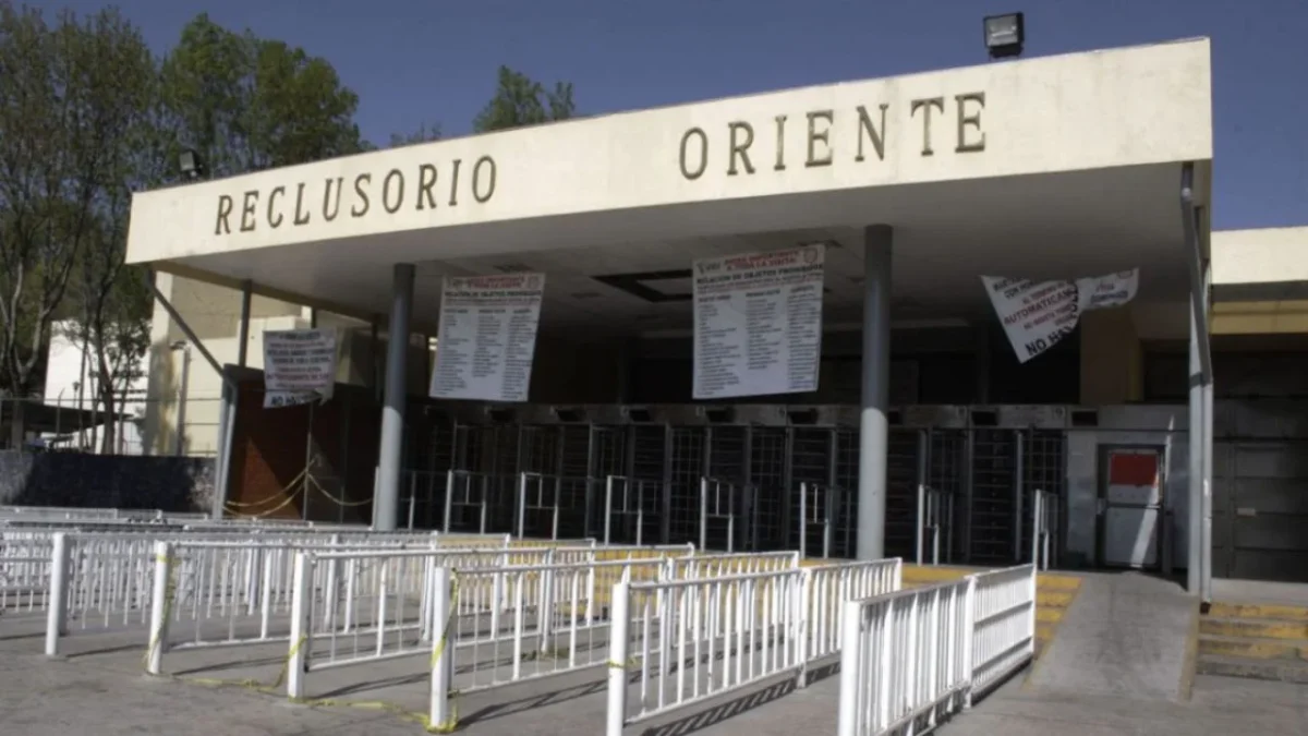 Personal del Reclusorio Oriente notó la ausencia del reo en el pase de lista de la noche del martes, por lo que alertaron a las autoridades.