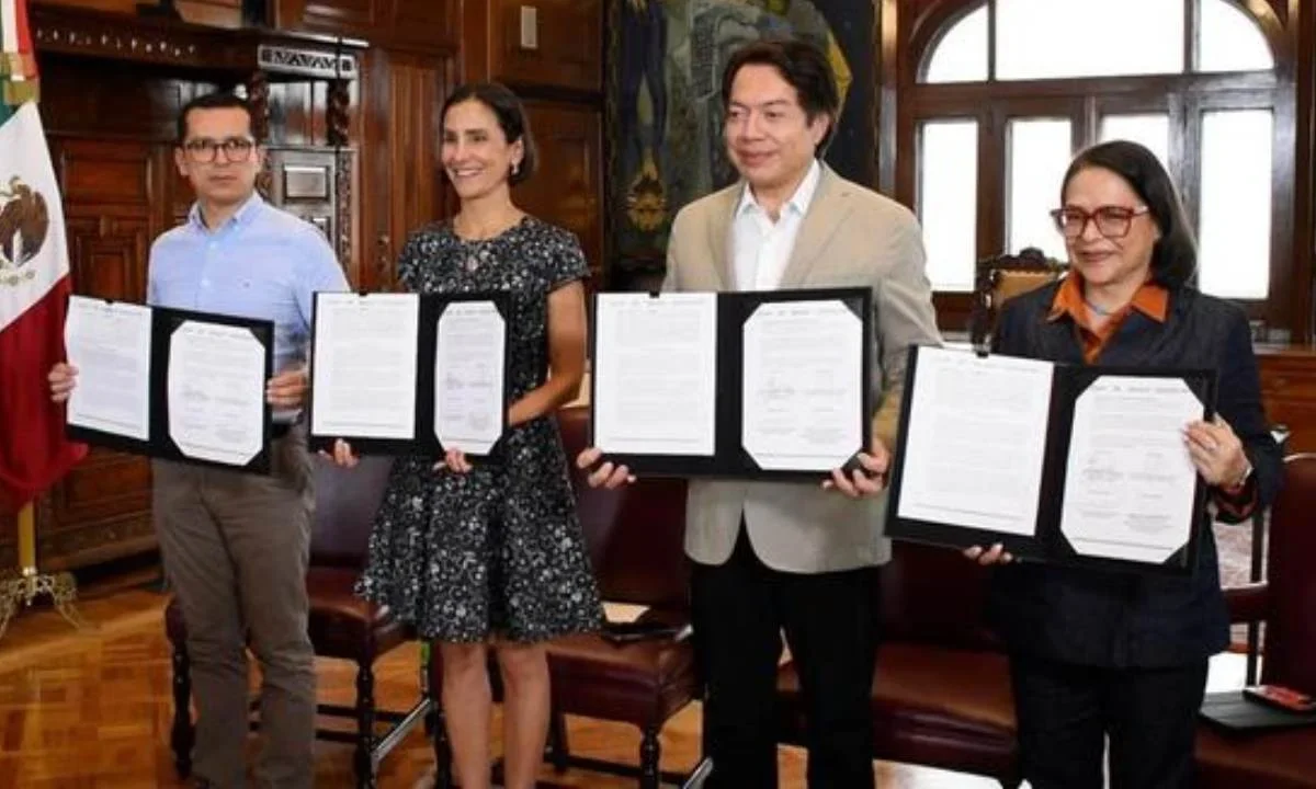 SEP, Energía y CFE firman convenio para internet gratuito en las telesecundarias y telebachilleratos.