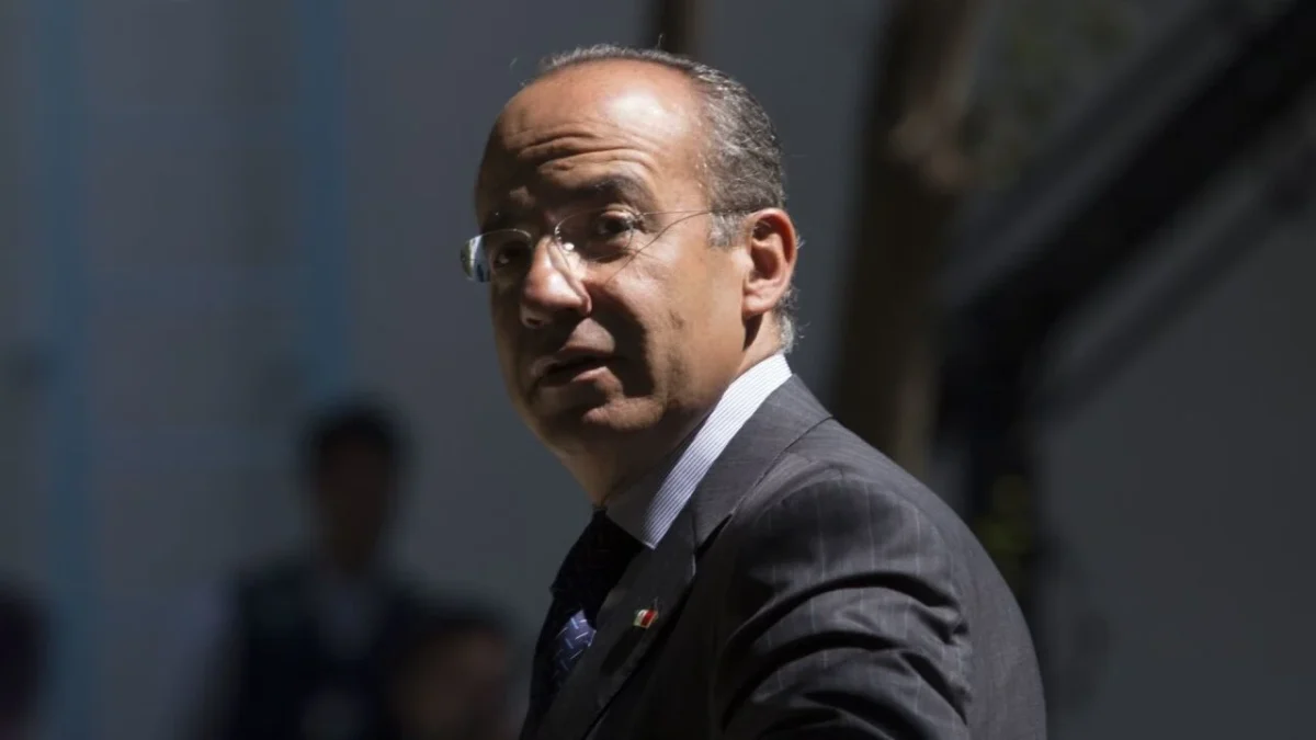 La presidenta Claudia Sheinbaum criticó a Felipe Calderón tras sus declaraciones en Estados Unidos sobre la reforma al Poder Judicial.