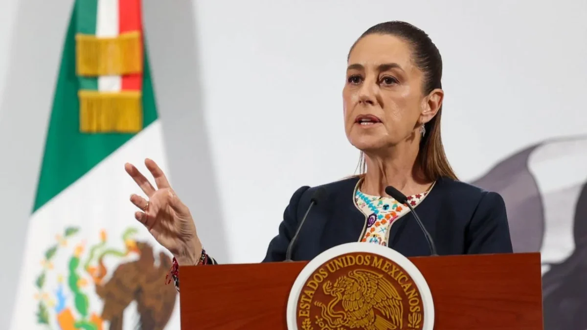 La presidenta Claudia Sheinbaum enviará Ley de Aduanas y reforma a pensiones de Pemex, junto con Paquete Económico 2026.