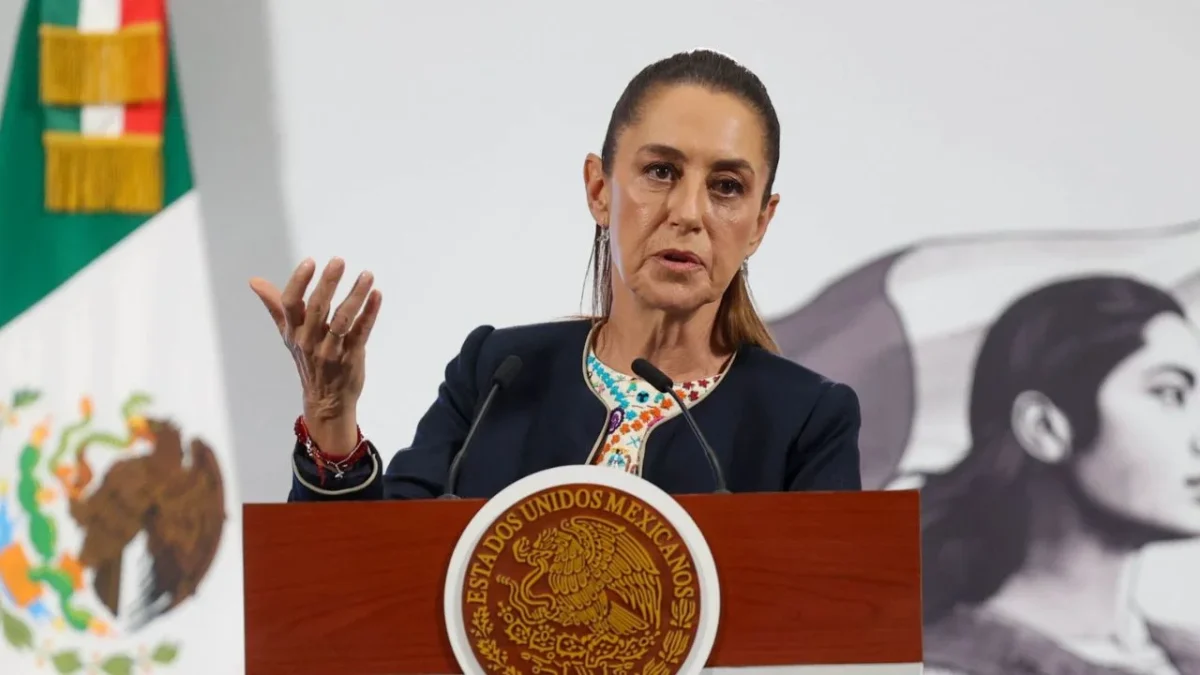 La presidenta Claudia Sheinbaum propone iniciativa para aumentar aranceles a más de mil productos importados.