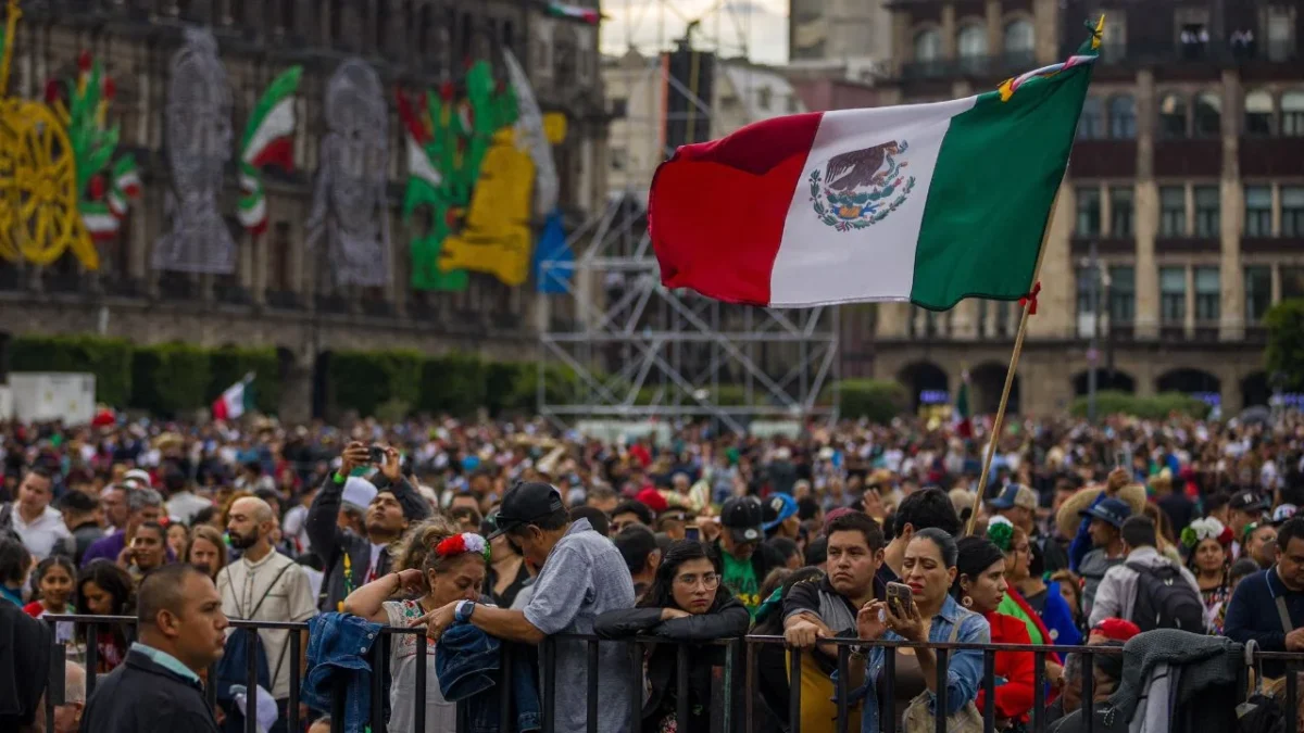 Habitantes y autoridades se alistan para el Grito de Independencia 2025 y aquí te traemos el en vivo de las celebraciones.