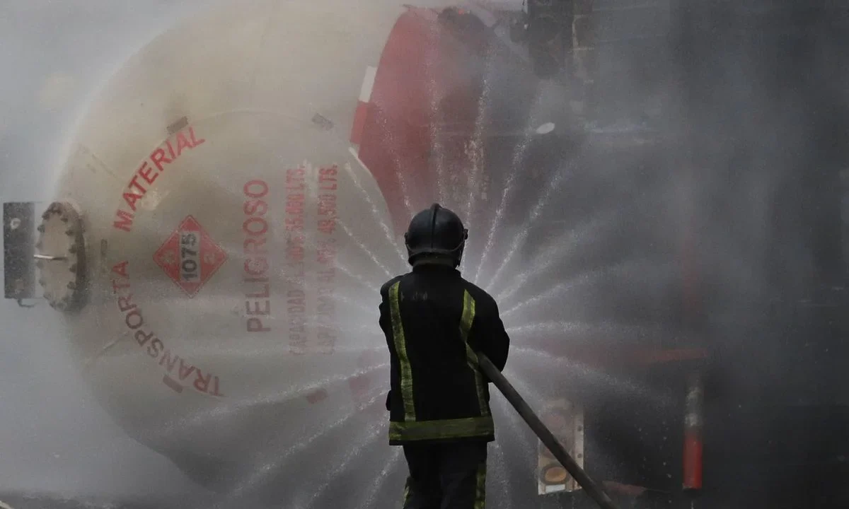 Silza, dueña de la pipa de gas que explotó en el Puente de la Concordia, promete 'reparación justa y digna' a afectados.