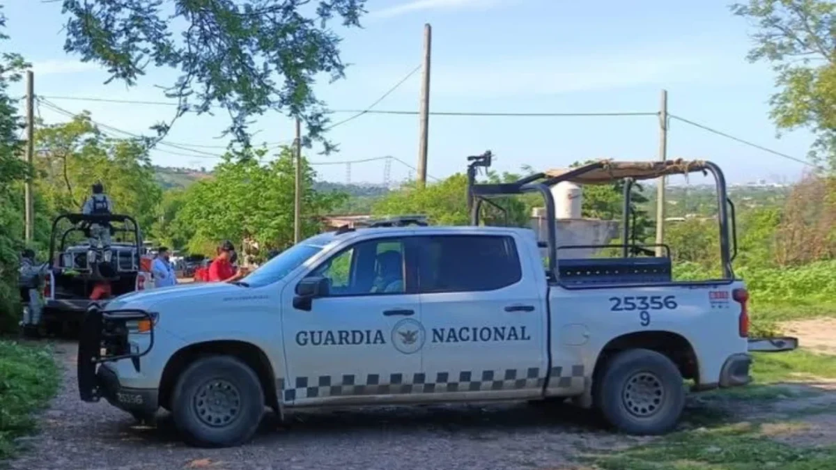 Fuerzas de seguridad investigan los homicidios vinculados al crimen organizado en distintas zonas de Sinaloa.