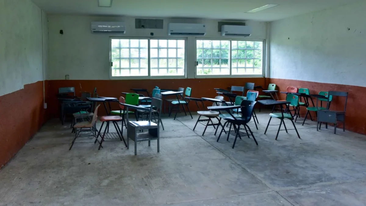 Suspenden clases para este jueves en Guerrero por la formación de una nueva depresión tropical.