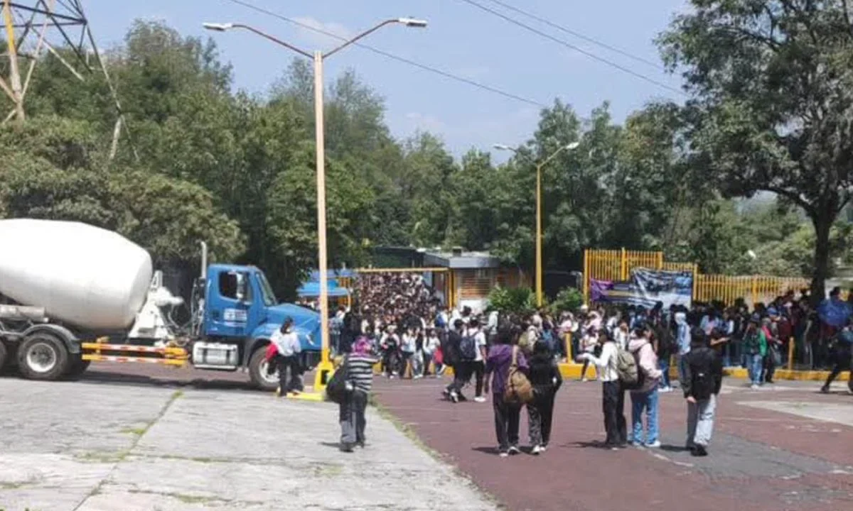 Trabajador herido en CCH Sur, fuera de peligro: UNAM