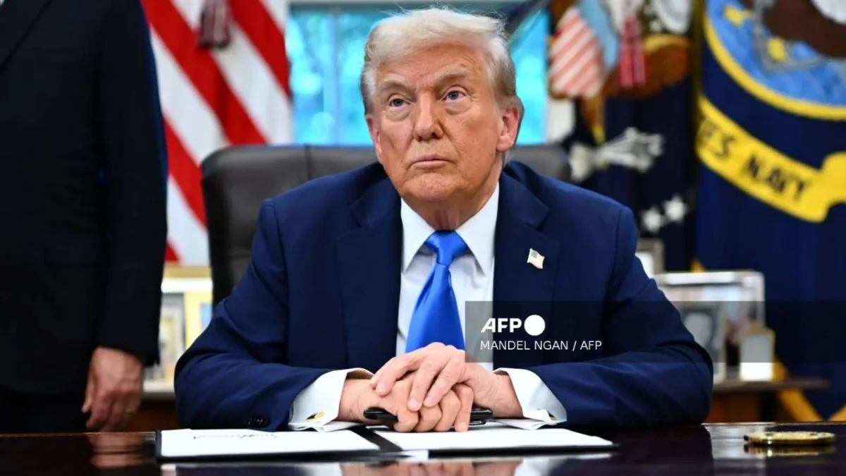 Trump pidió que Venezuela acepte a presos y personas en instituciones mentales obligados a entrar en EU o pagarán un precio incalculable.