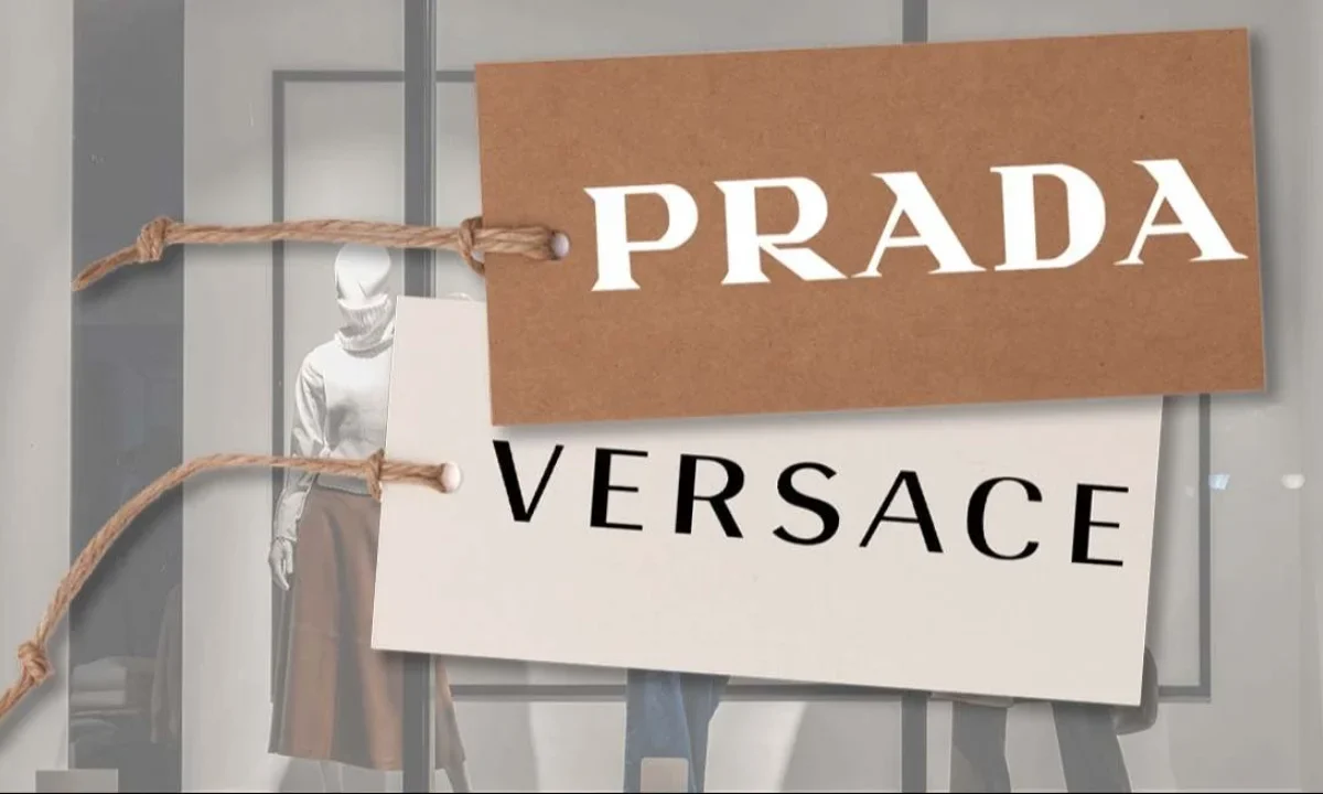 Unión Europea dio el martes su visto bueno a la compra de Versace por Prada.