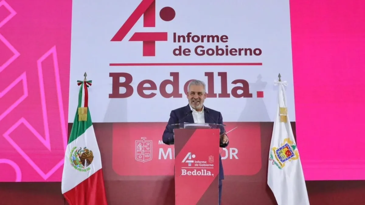 Alfredo Ramírez Bedolla presentó en Uruapan su informe regional, donde rindió cuentas de sus cuatro años de trabajo en Michoacán.