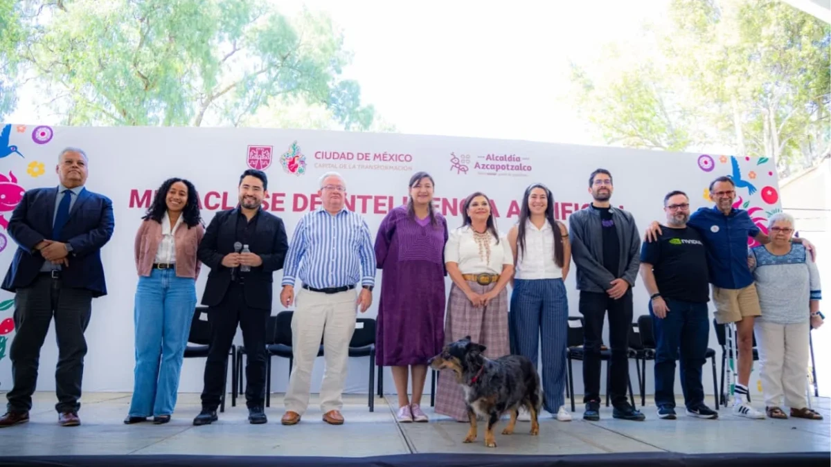 Clara Brugada inauguró la primera megaclase de Inteligencia Artificial en la CDMX, que reunió a más de dos mil asistentes.