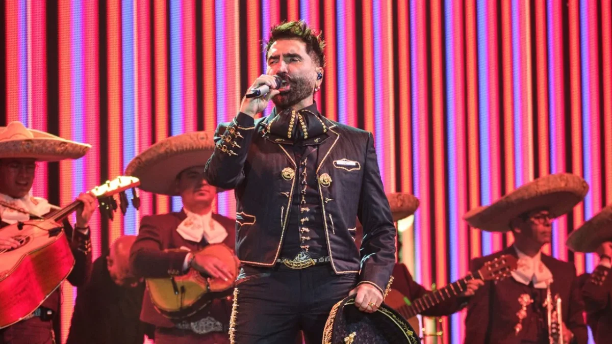 Alejandro Fernández sigue a la conquista del público capitalino