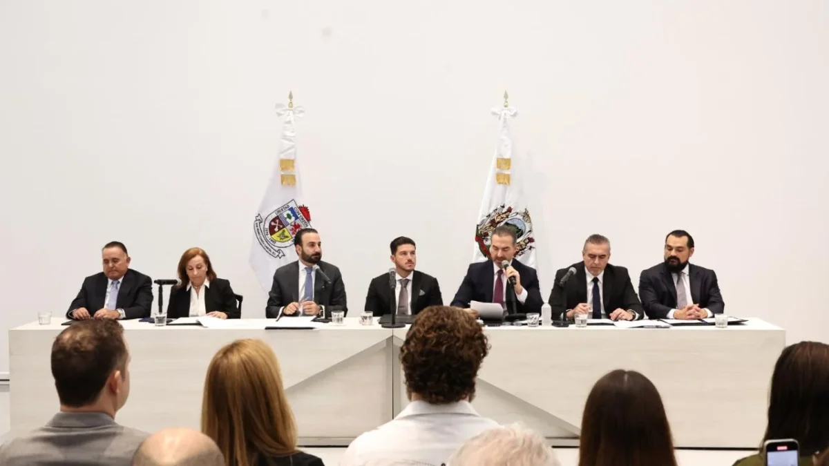 Cabildos de Nuevo León, renombran Calzada San Pedro por Calzada Mauricio Fernández Garza