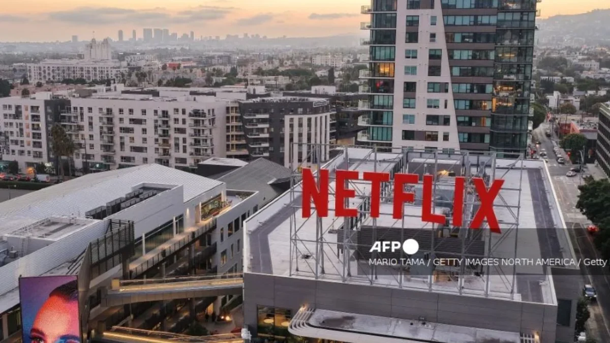 Caen acciones de Netflix por aranceles y Musk
