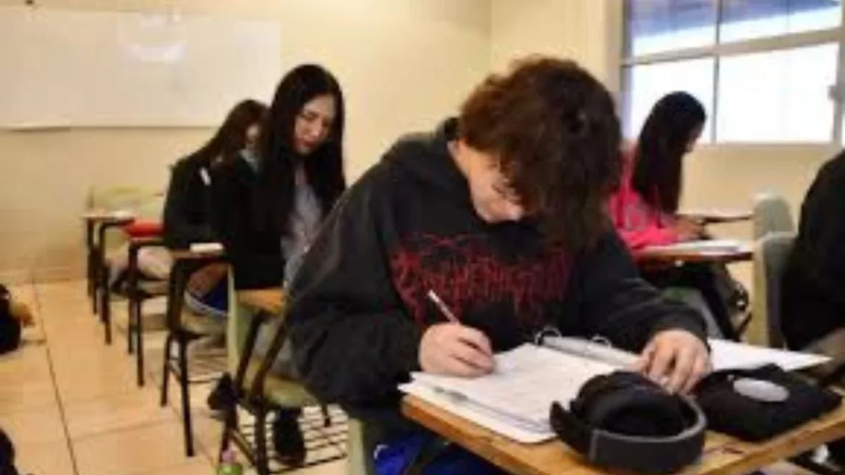 Veto de lenguaje inclusivo en escuelas de Chihuahua, causa opiniones dividias