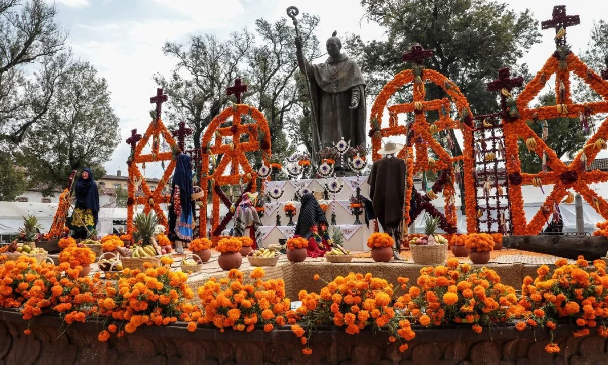 Ramírez Bedolla explicó que, del 30 de octubre al 2 de noviembre, esta celebración será llevada a Xcaret donde Michoacán es el estado invitado.