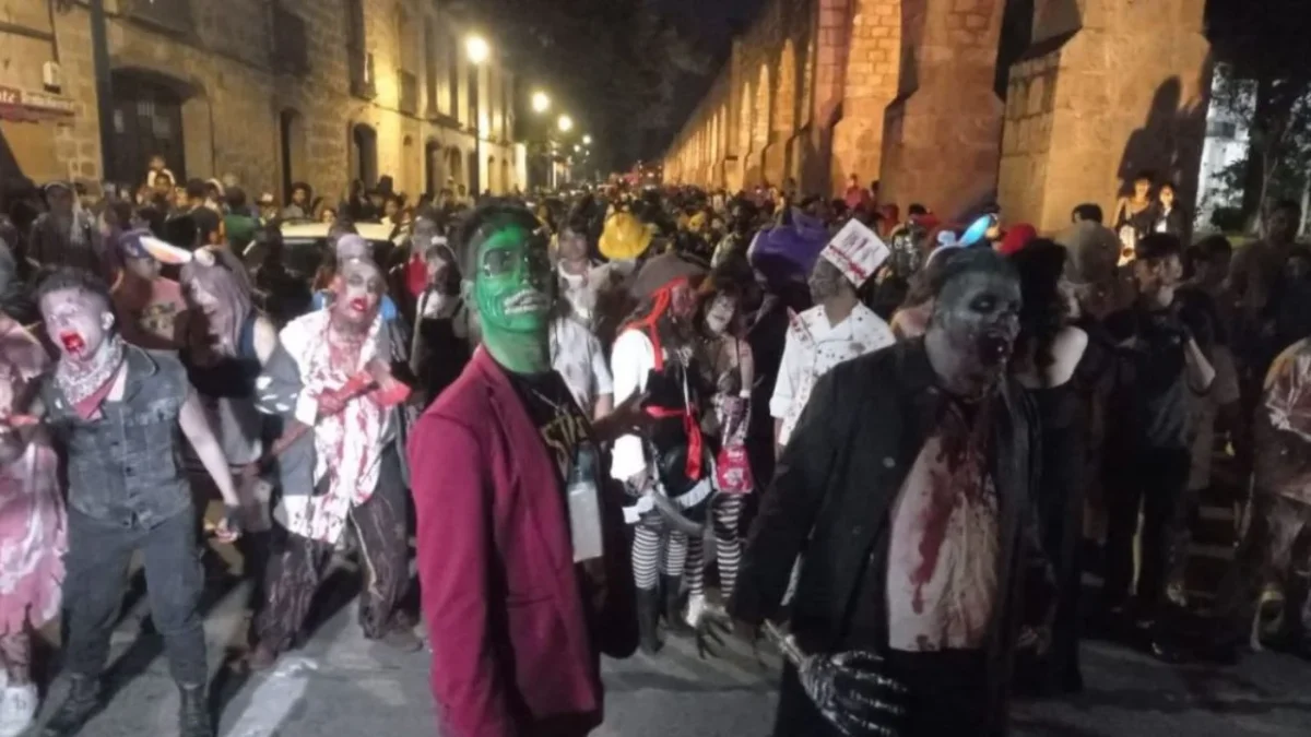 'Disfrazados y alborotados', les cancelan la caravana del terror de Morelia por falta de permisos