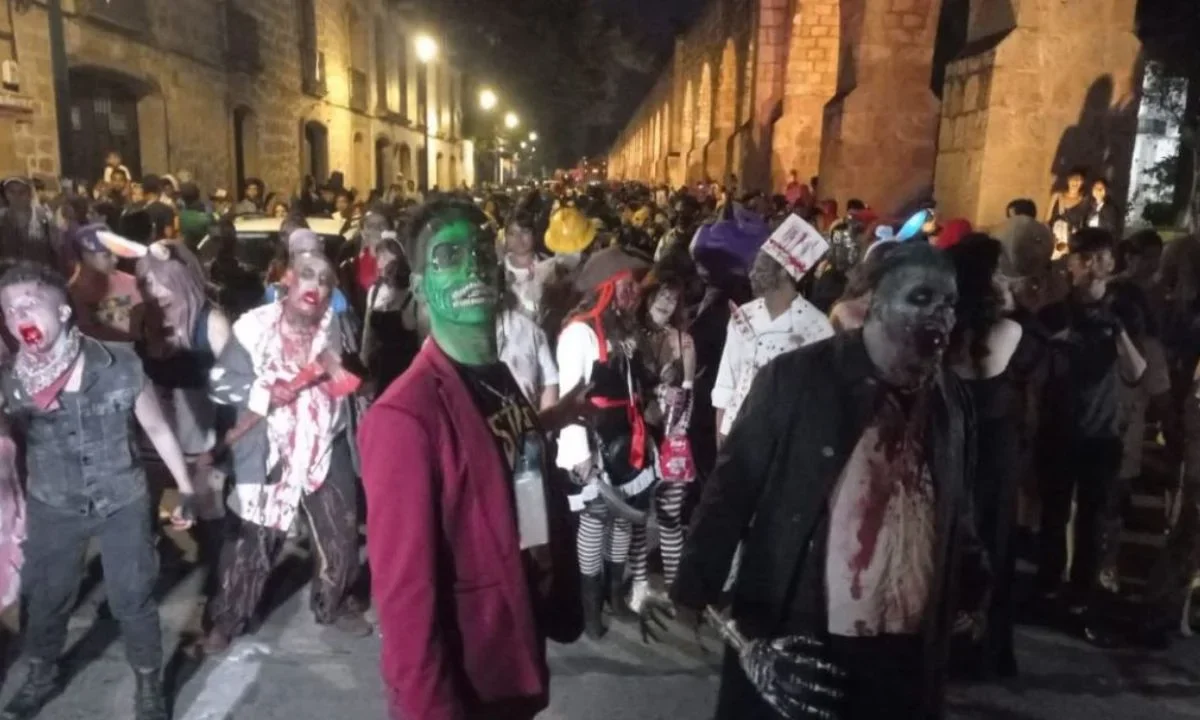 'Disfrazados y alborotados', les cancelan la caravana del terror de Morelia por falta de permisos
