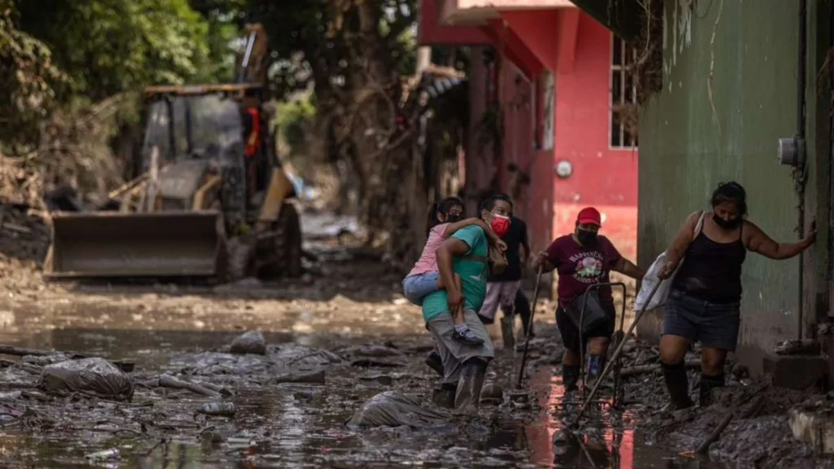 Se han repartido más de 200 mil despensas a los damnificados tras las fuertes lluvias