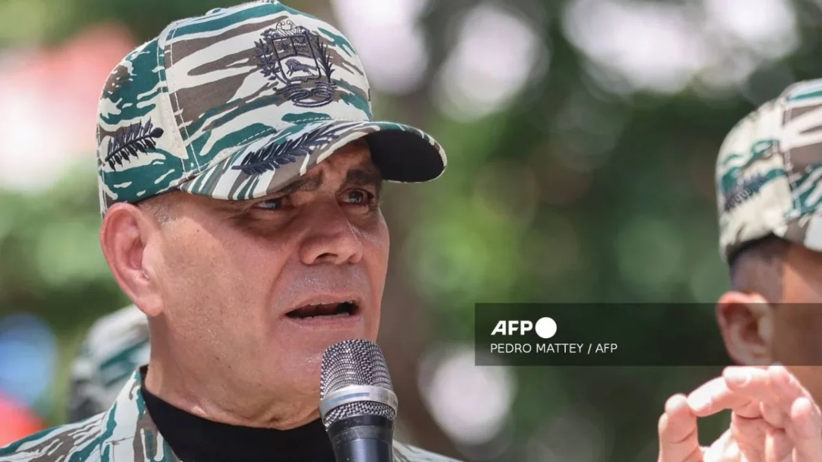 Militares venezolanos juran lealtad absoluta a Maduro e impedirán gobierno títere de EU