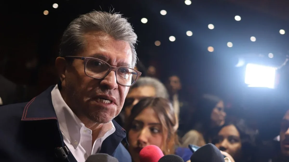 Monreal asegura que no va a pasar iniciativa contra memes