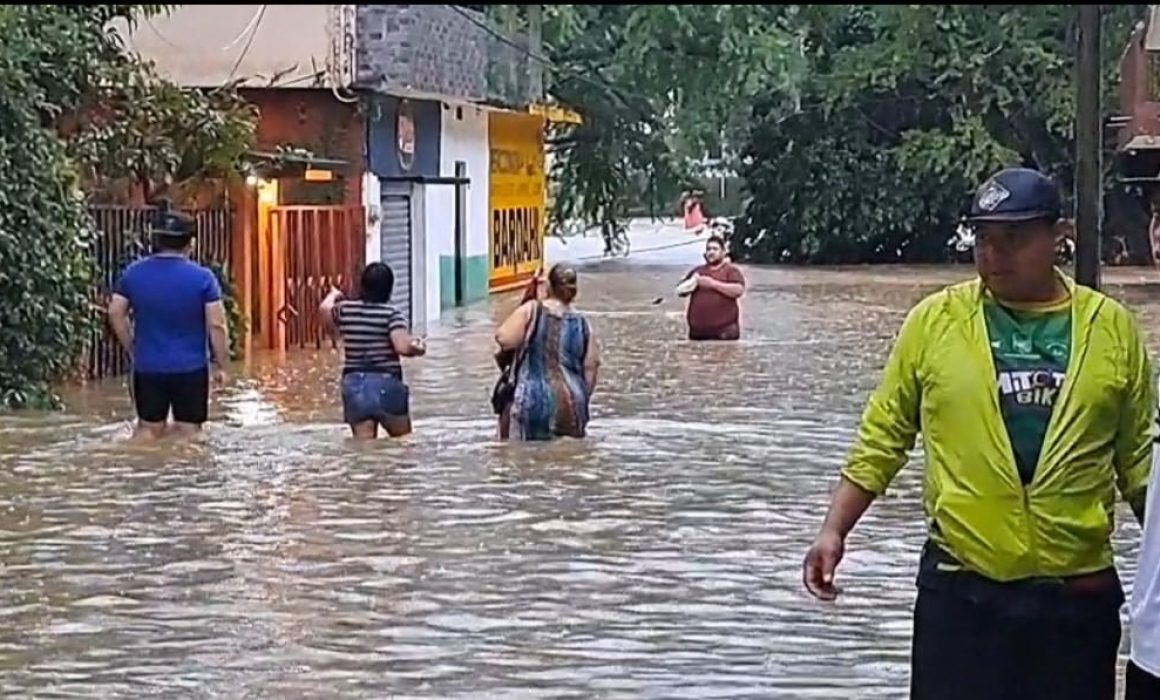 tormentas tropicales Priscilla y Raymond