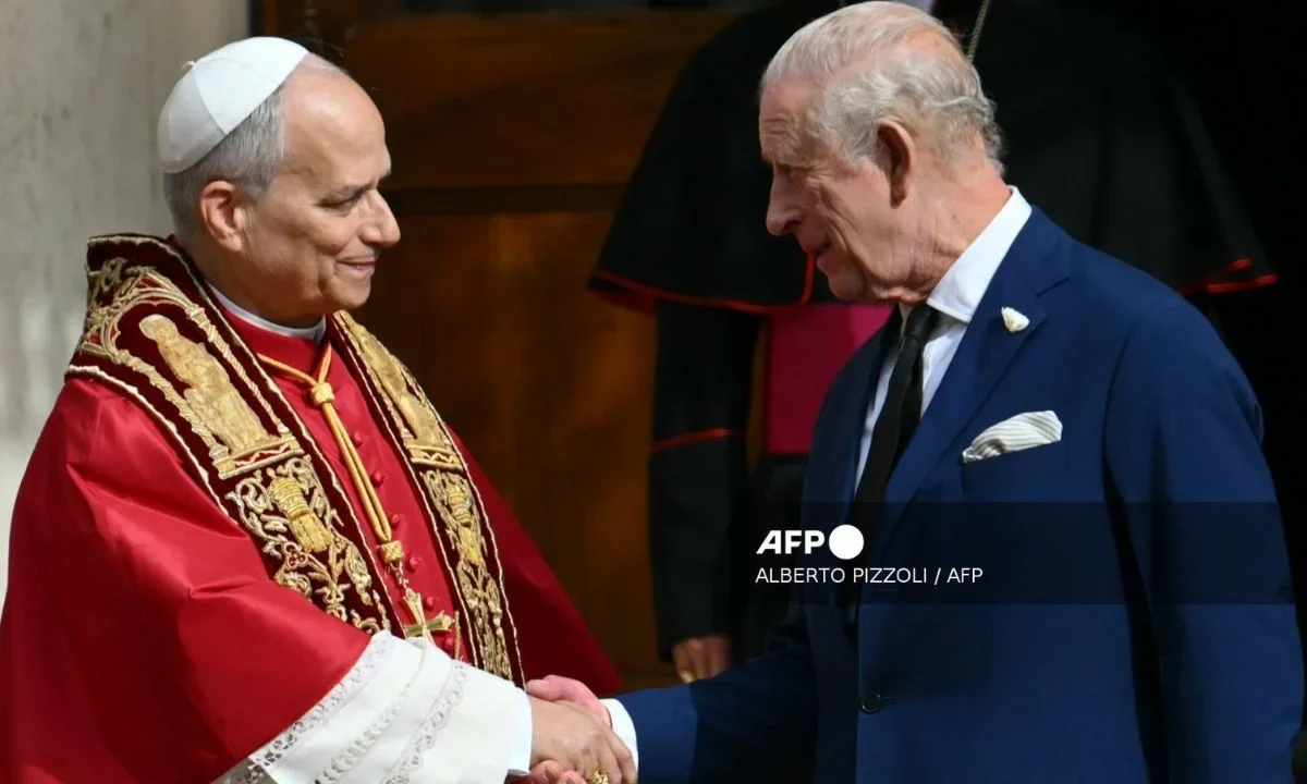 Paz entre anglicanos y católicos, Papa León XIV reza con el Rey Carlos III