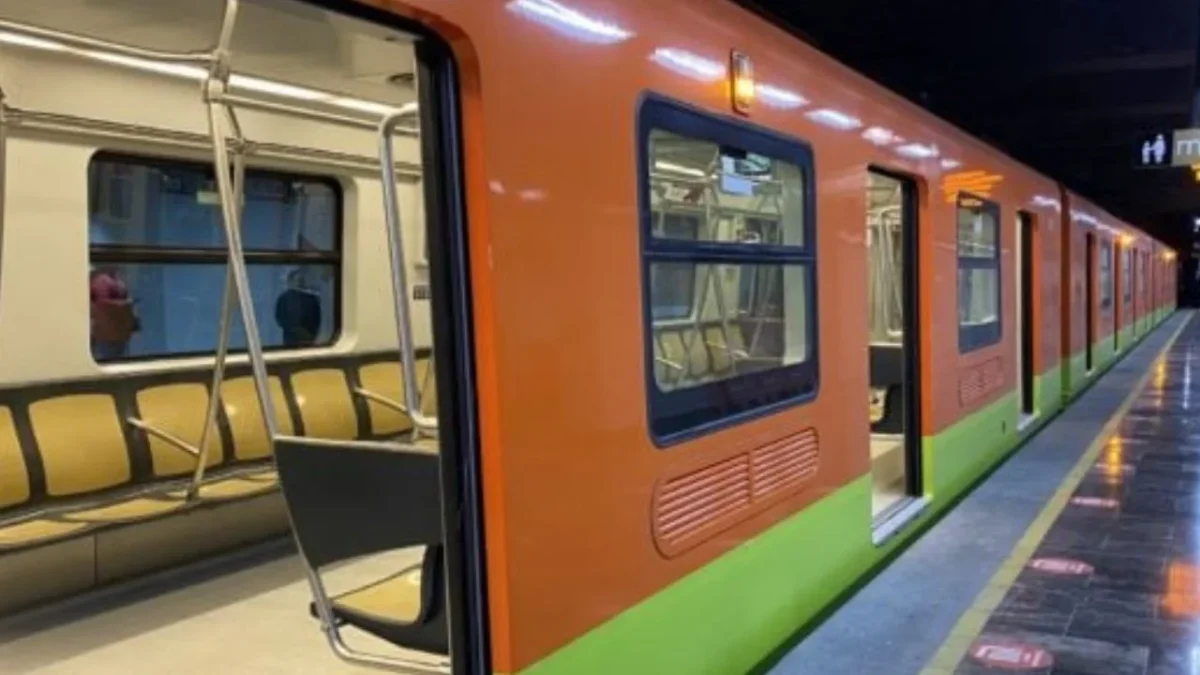 Persona se lanza a vías de la Línea 12 del Metro