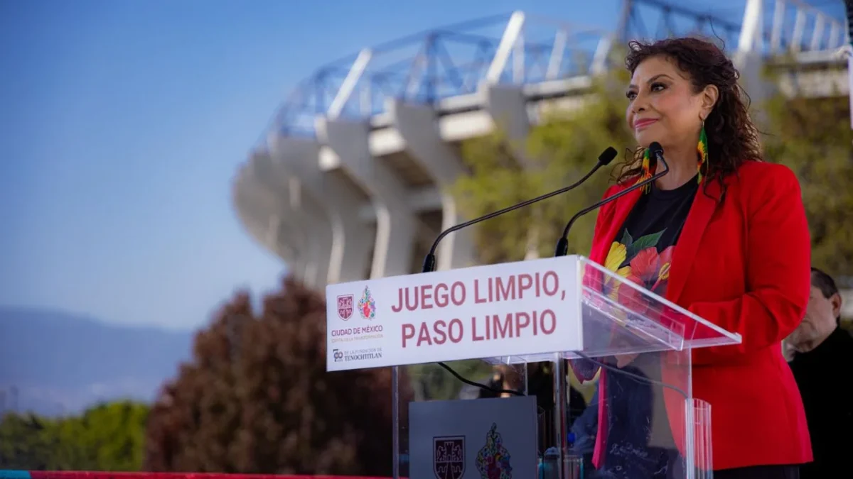 La Jefa de Gobierno estuvo acompañada por la alcaldesa de Tlalpan, Gabriela Osorio, así como el alcalde de Coyoacán, Giovani Gutiérrez, quienes coincidieron en que los trabajos de rehabilitación en inmediaciones del Estadio Azteca no sólo son para visitantes