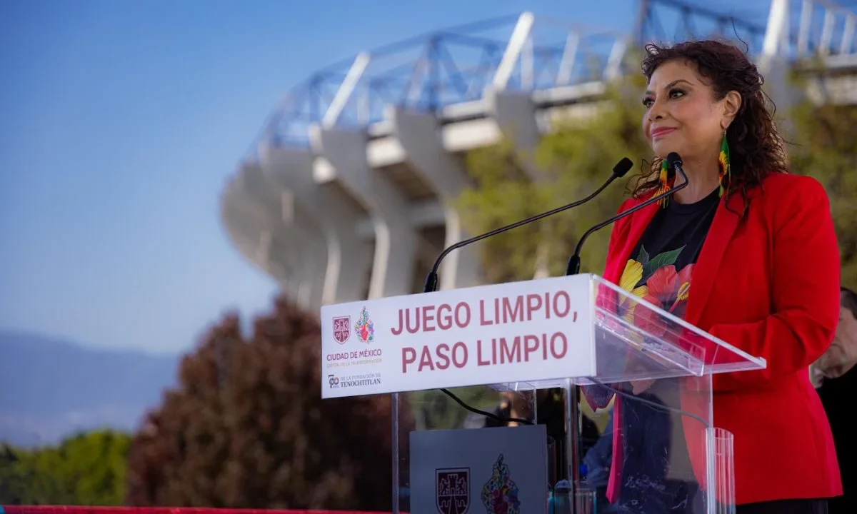 La Jefa de Gobierno estuvo acompañada por la alcaldesa de Tlalpan, Gabriela Osorio, así como el alcalde de Coyoacán, Giovani Gutiérrez, quienes coincidieron en que los trabajos de rehabilitación en inmediaciones del Estadio Azteca no sólo son para visitantes