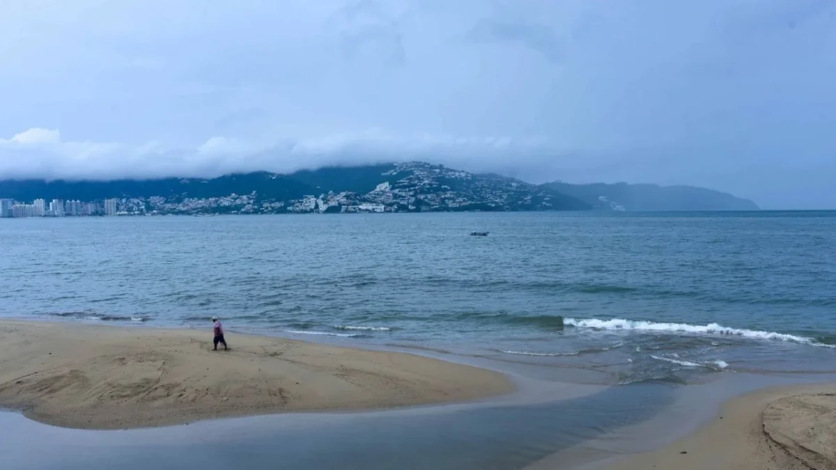 Se forma la tormenta tropical 'Raymond' frente a costas de Guerrero