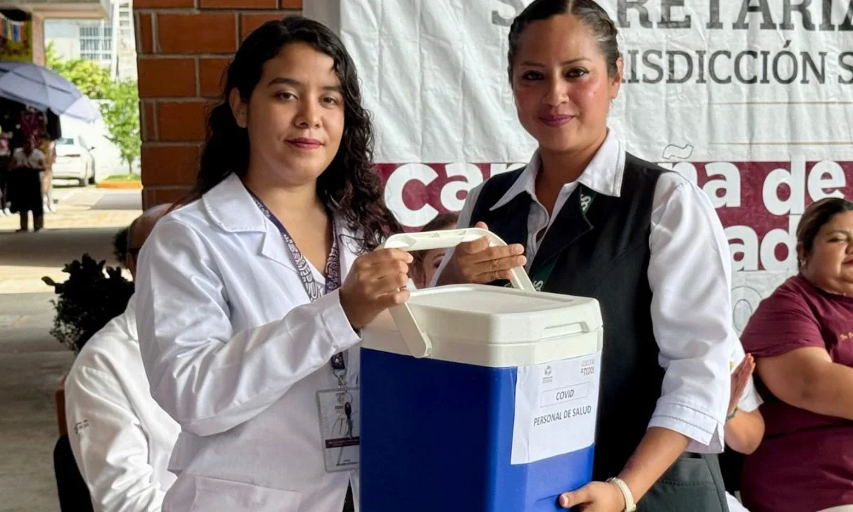 Durante la jornada de vacunación en el municipio de Carmen, instalaron un módulo de detección de diabetes, hipertensión, dislipidemia, medidas de peso y talla.