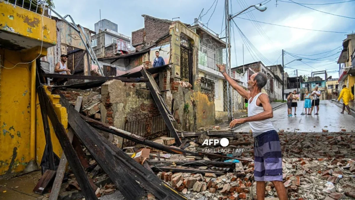 Suman 30 muertos por Melissa, el huracán más potente que Katrina
