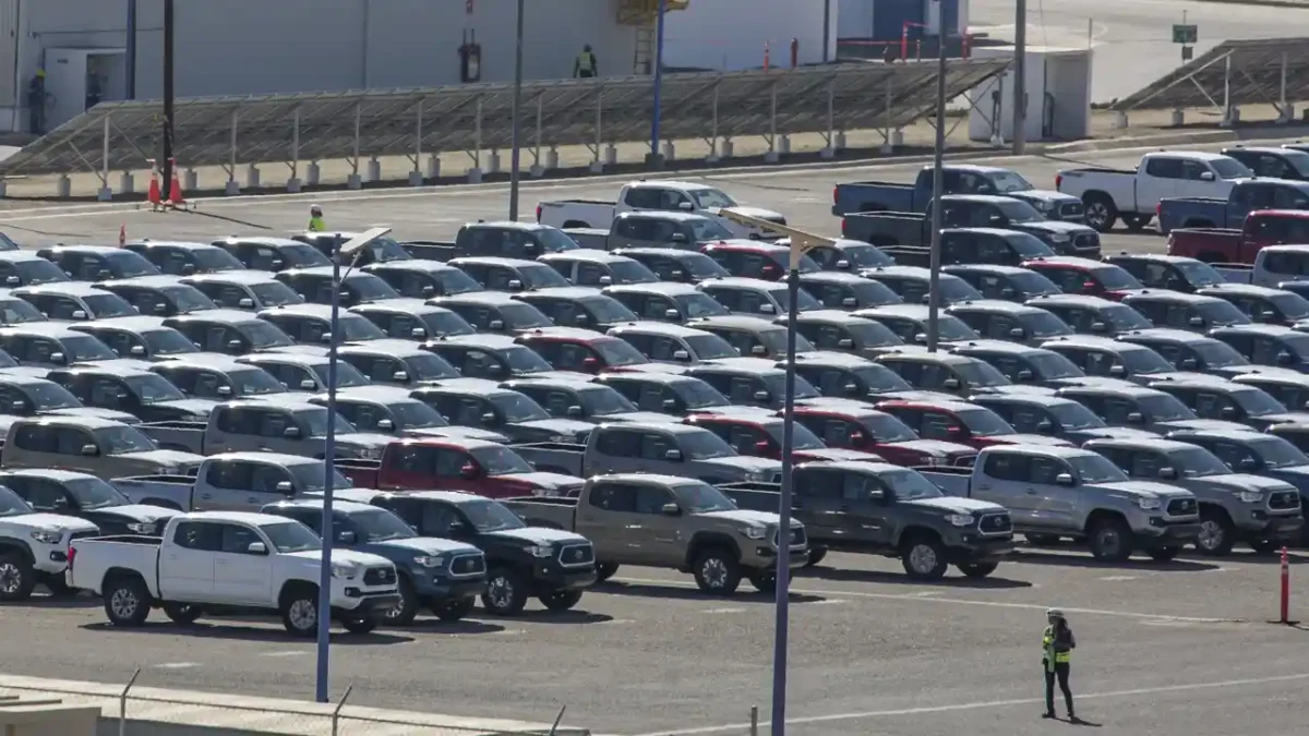 Toyota llamó a revisión 13 mil vehículos