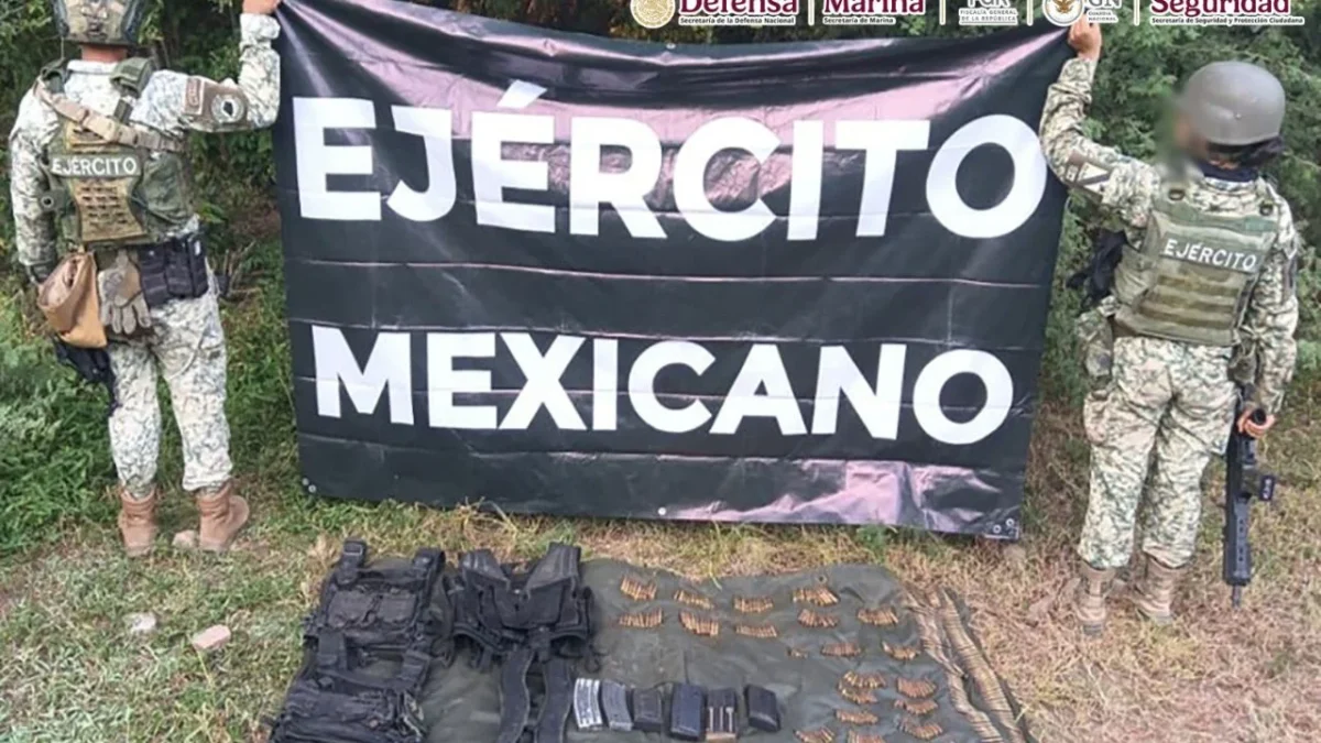 El “Niño Sicario” y su acompañante, conocido como “Chucho” tenían una sub ametralladora tipo Uzi