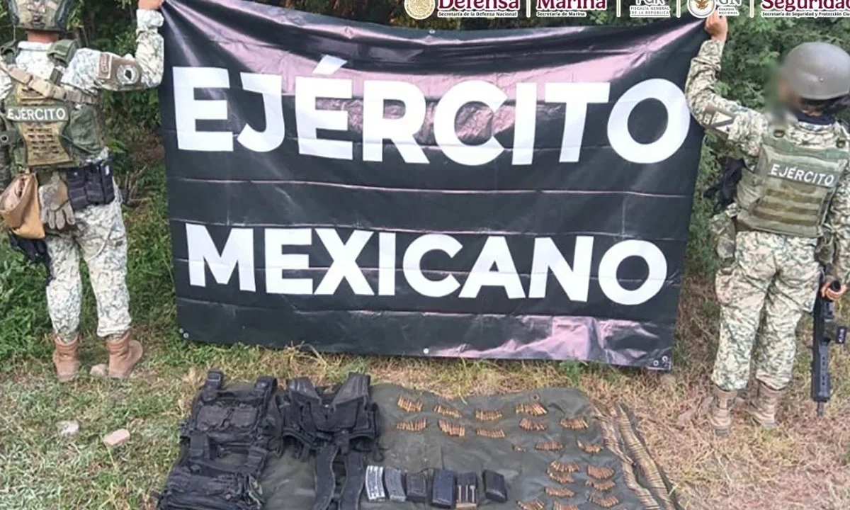 El “Niño Sicario” y su acompañante, conocido como “Chucho” tenían una sub ametralladora tipo Uzi