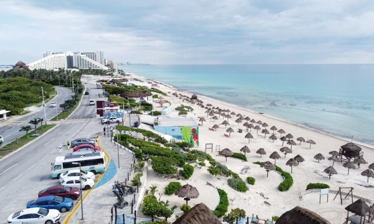 Alertan al ayuntamiento de Benito Juárez que el nuevo Programa de Desarrollo Urbano pone en riesgo de privatización a playas de Cancún.