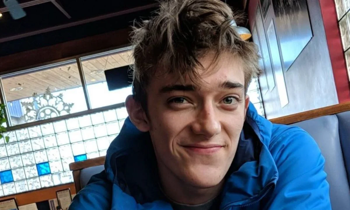 El alpinista Balin Miller falleció al tratar de recuperar parte de su equipo mientras escalaba en las montañas de Yosemite en Estados Unidos.