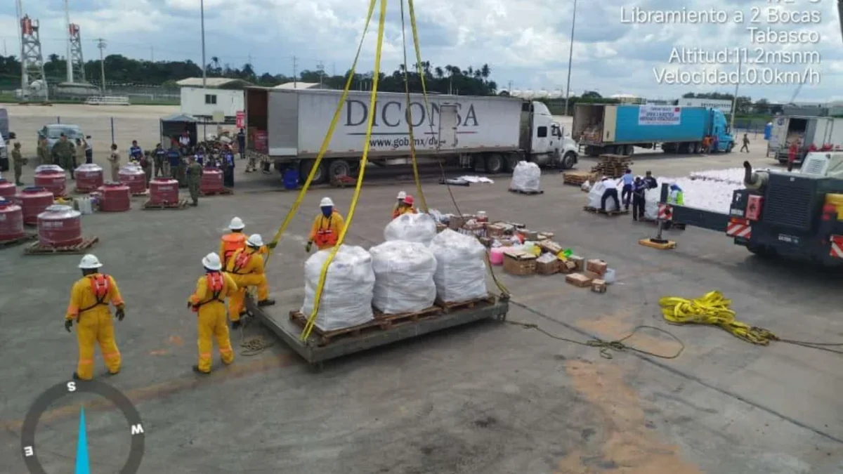 La Armada estableció tercer puente marítimo para apoyar a damnificados por intensas lluvias en Veracruz, Puebla, Hidalgo y San Luis Potosí.